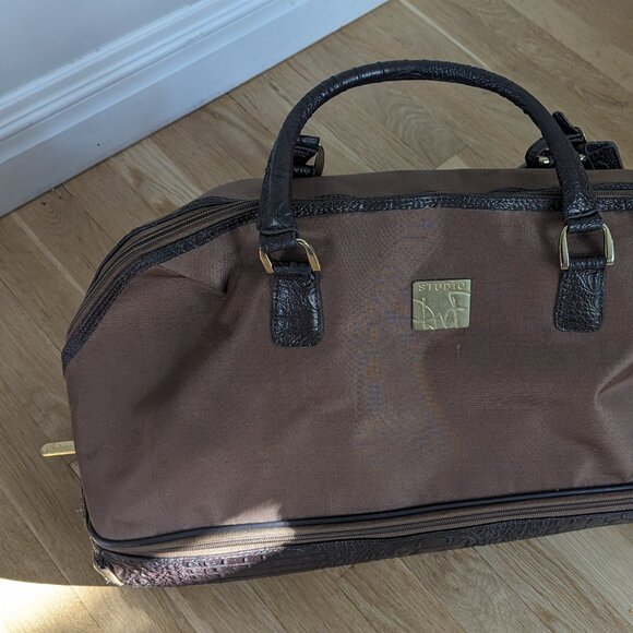 Studio DVF Rolling Weekender Bag - Picture 2 of 2